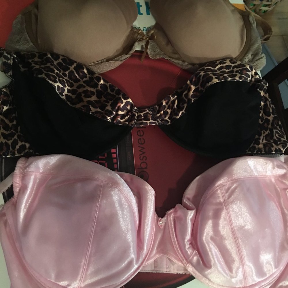 38 D Bras Padded Pink/Padded Tan/ Animal